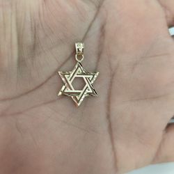 14kt Real Gold David  Star Pendant 