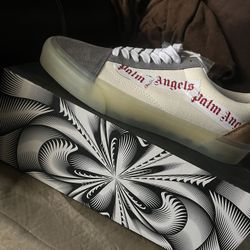 Brand New Men’s Limited Edition Vans 