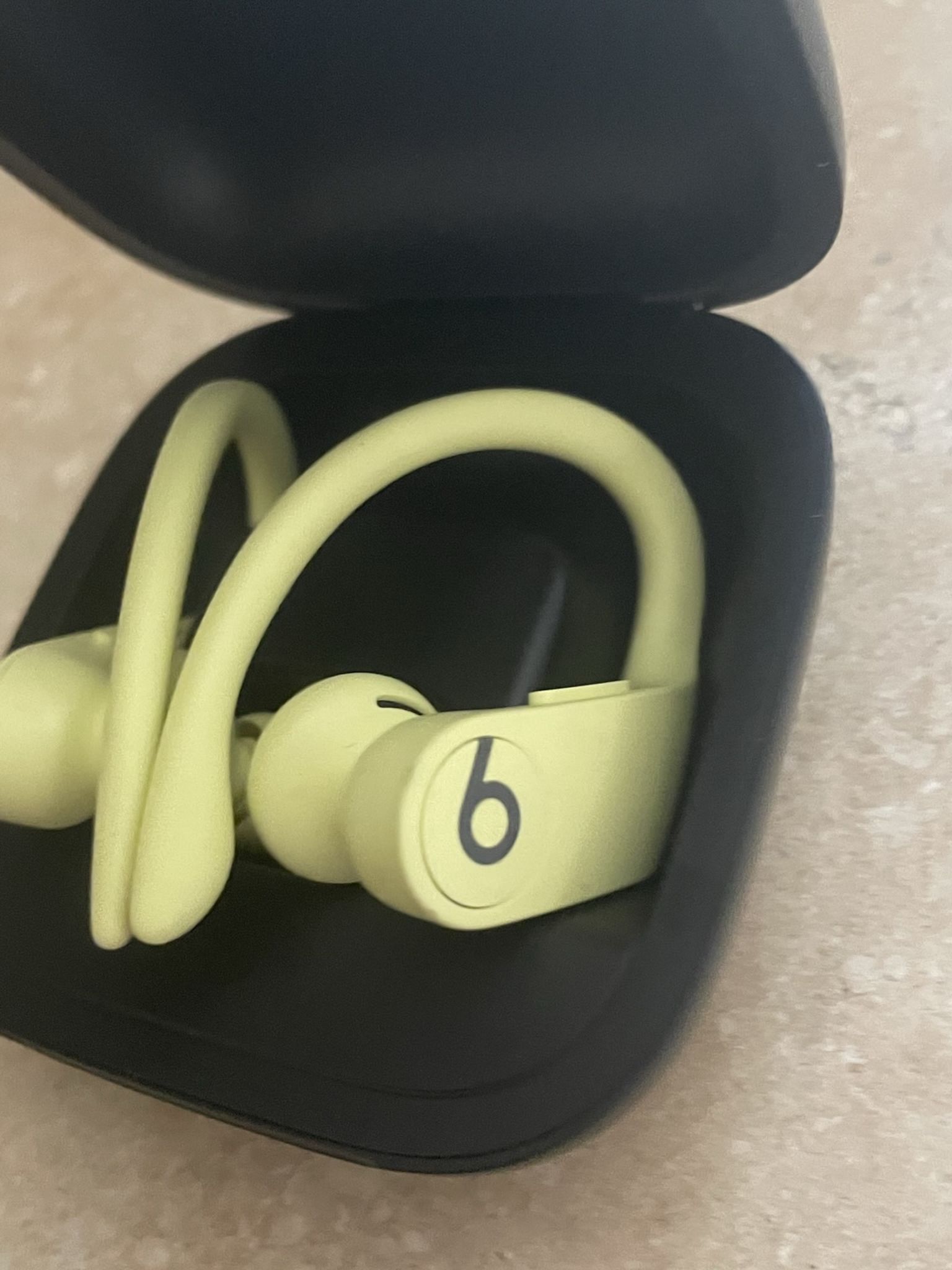 Powerbeats Pro