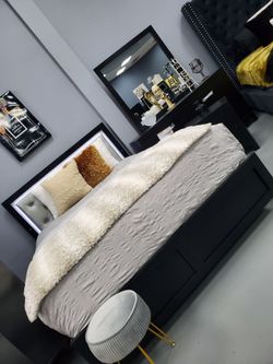 ✨️4pc Queen, King Bedrooms ✨️ Furniture Sectionals, Dining Avail