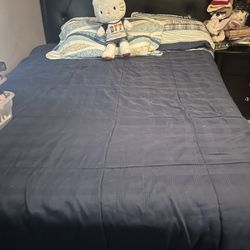 Cama Quin Tocador Grande Sala En Buenas Condiciones 