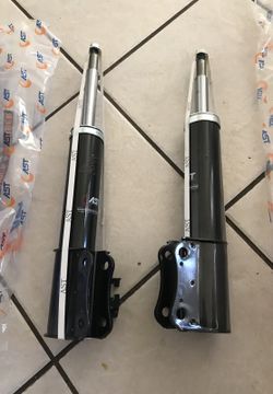 AST/KYB SHOCK ABSORBER STRUT ASSEMBLY