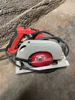 Milwaukee circular saw