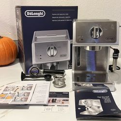 DeLonghi Espresso and Cappuccino Maker Type ECP3630