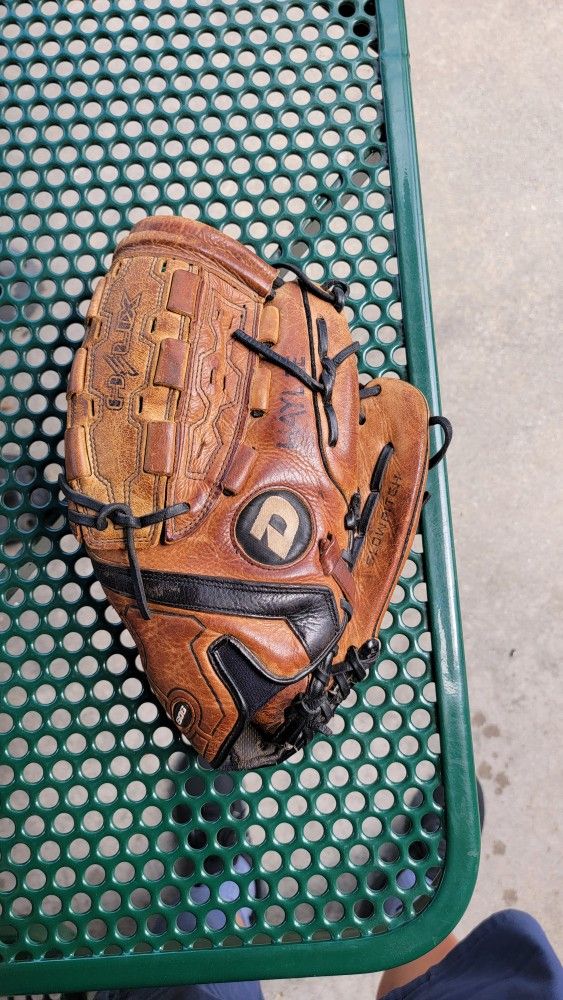 13" Demarini Baseball Glove Fair Condition