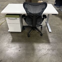 60x30 Standing Desk! Digital Display With 3 Presets! We Also Have Chairs, Monitors, Monitor Arms, And More Available!