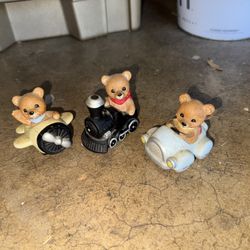 vintage HOMCO porcelain bear figurines