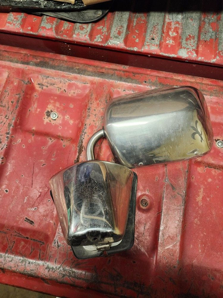C10 Mirror Square Body