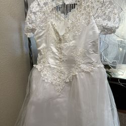 Wedding Dress Size 6 With Veil