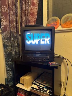 Toshiba MV13M3 13” TV/VCR combo