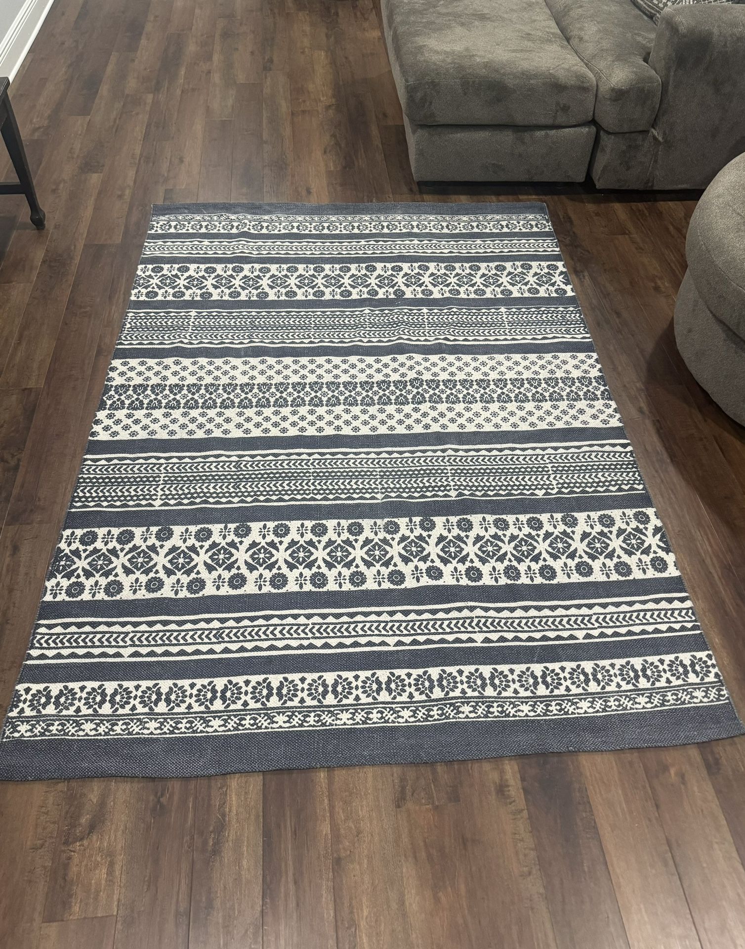 5x7 Classic Washable Rug (Hobby Lobby) With Rug Pad