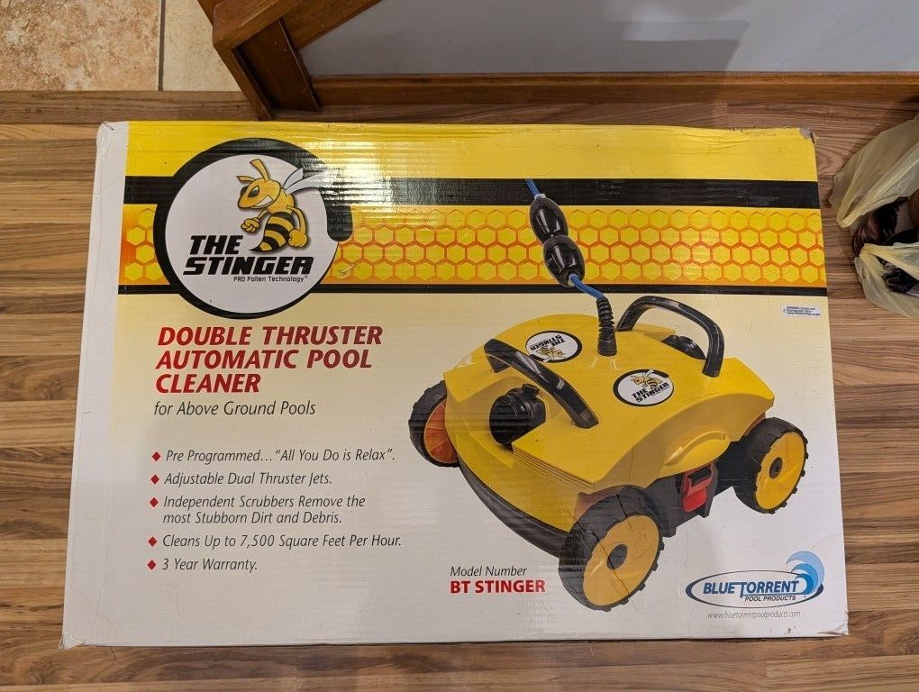 The Stinger Robotic Pool Cleaner