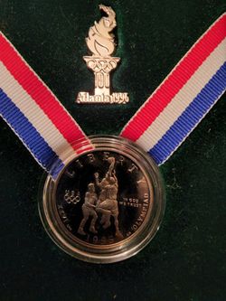 1995 US Atlanta Olympic Basketball Half Dollar Proof Coin in US Mint Packaging