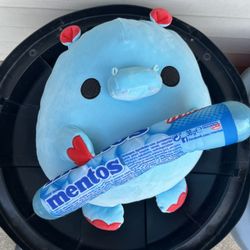 Zuru Snackles Huge Hippo Plush Ultra Soft Plush W/Mentos