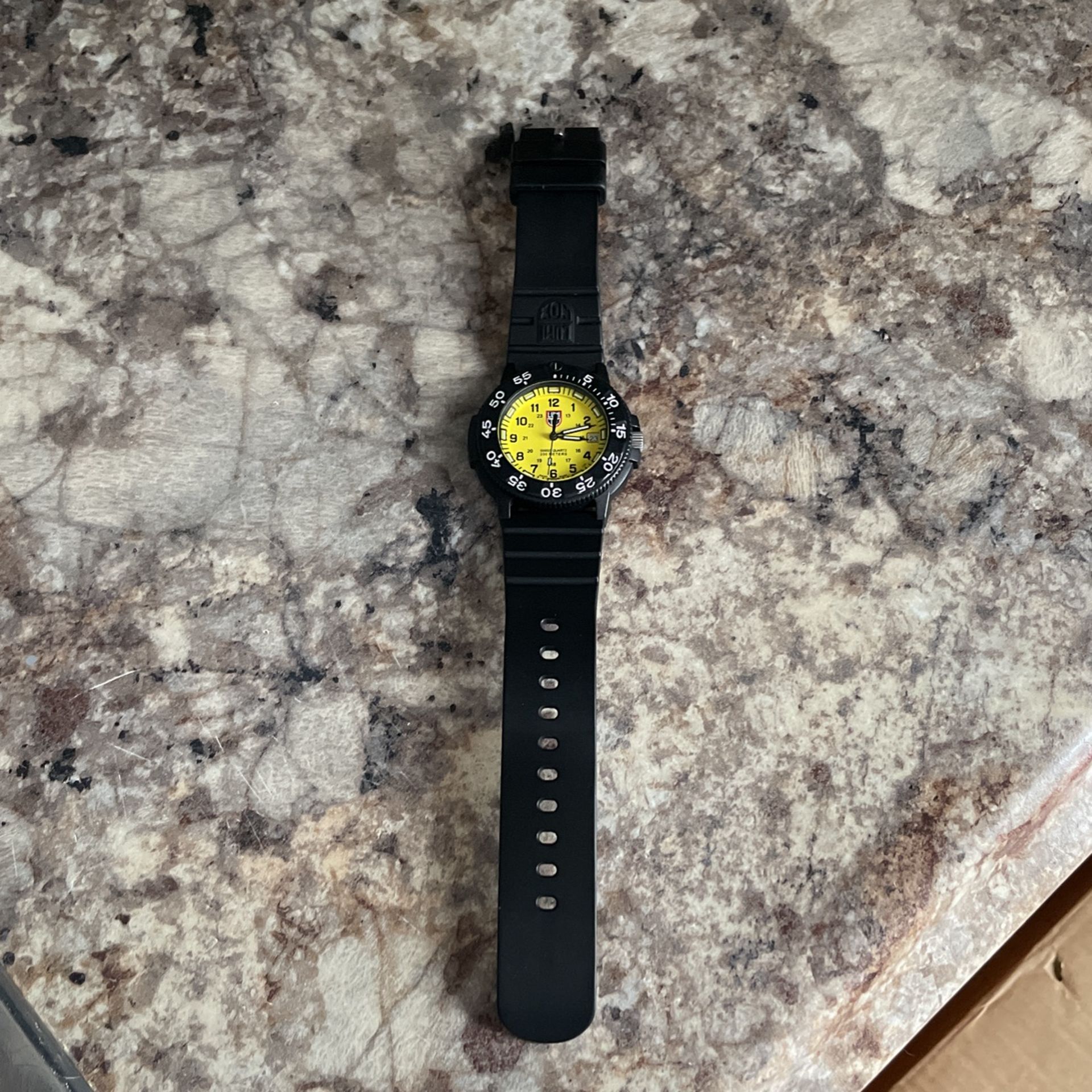 Luminox ネイビーSEALS 3900 イエロー LUMINOX ルミノックス ネイビー