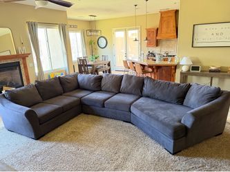 Gray 3-Piece Sectional w/ Cuddler