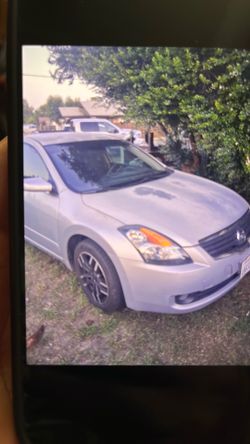 Nissan Altima runs perfect