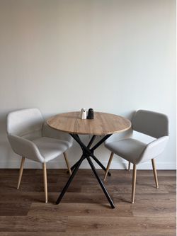 Dining table set
