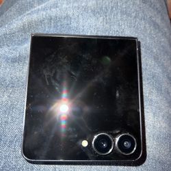 Samsung Galaxy Z Flip7