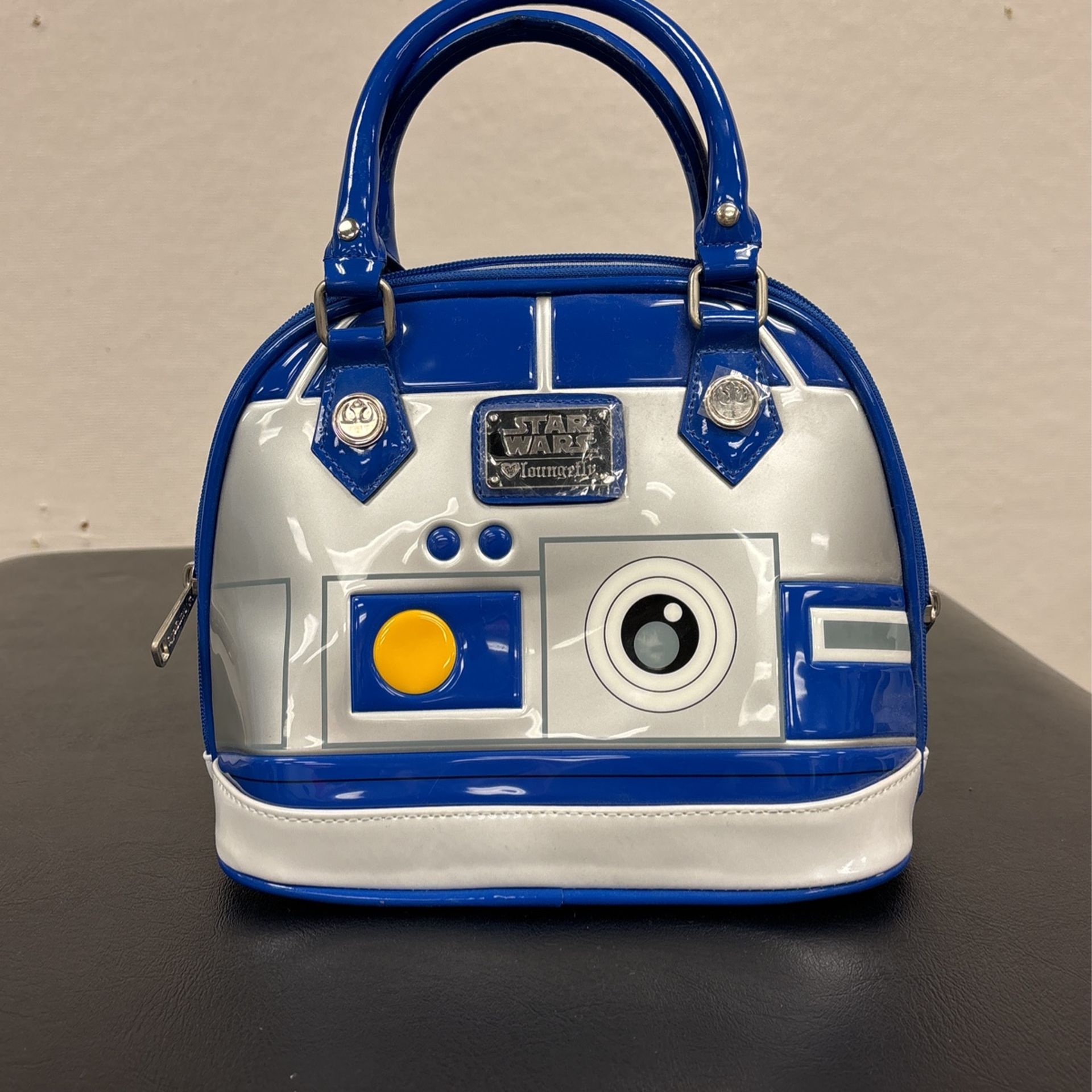 Loungefly - Star Wars R2D2 Blue/White/Silver Patent Dome Bag