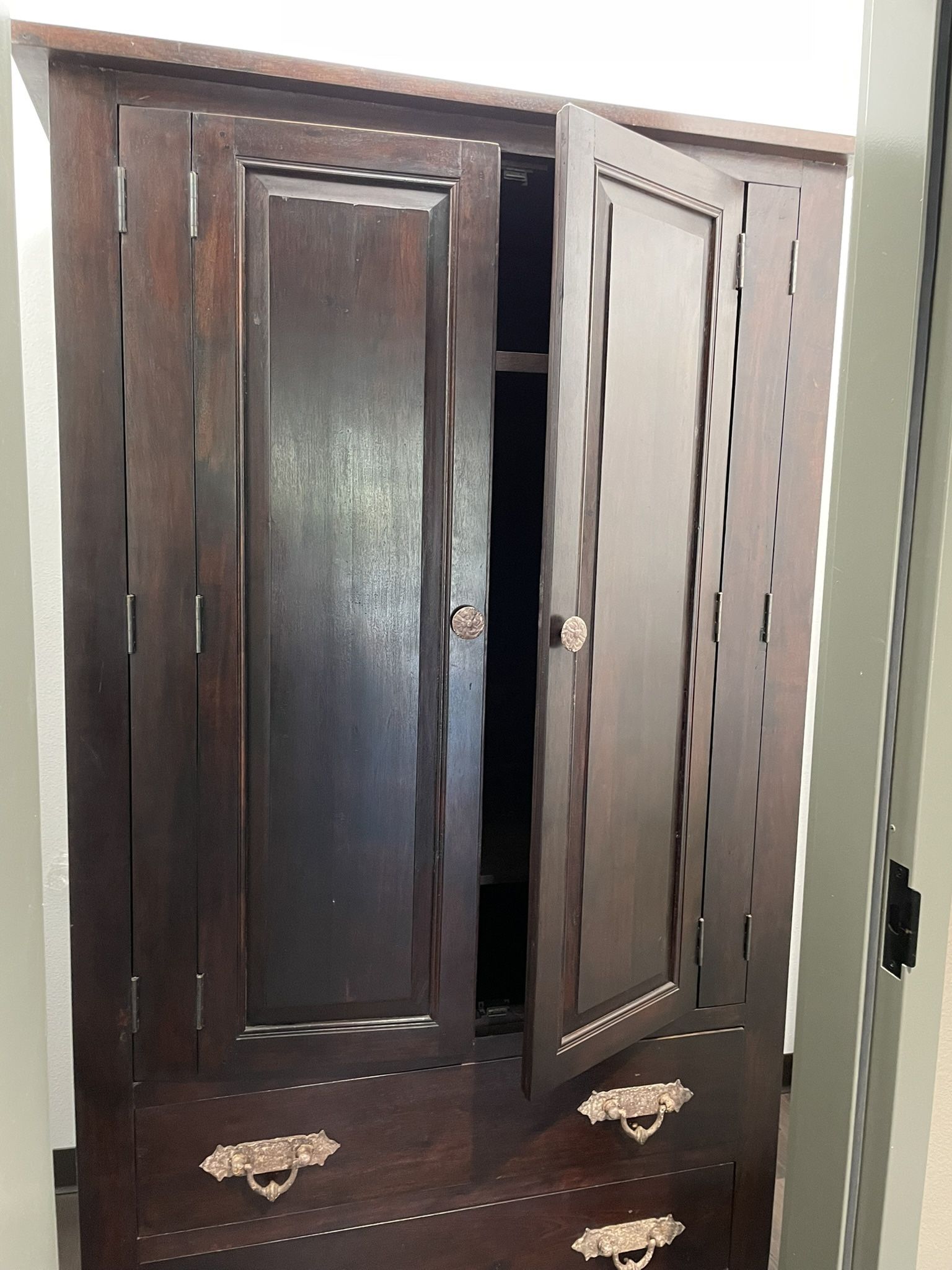 Armoire