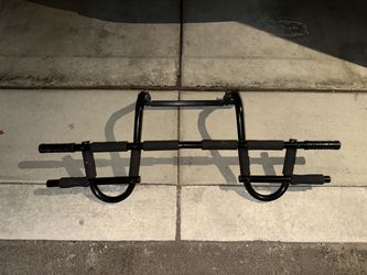 Pull-Up Bar / Push-Up Bar
