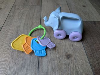 Green Toys - Rolling Elephant and Keys on ring