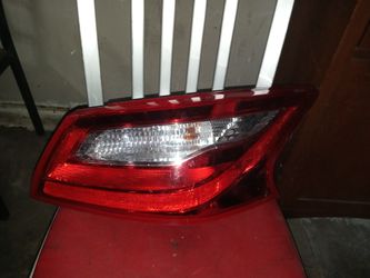 NISSAN ALTIMA 2017 TAILIGHT