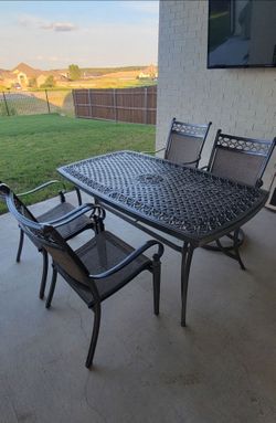 Patio table