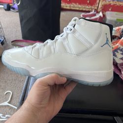 Jordan 11 Retro Legend Blue