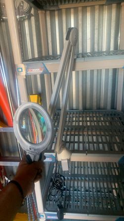 Magnifying Ld Lamp