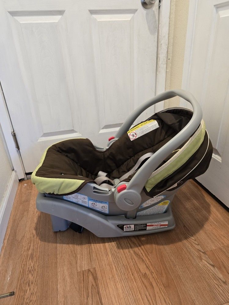 Graco SnugRide 30 Infant Car Seat