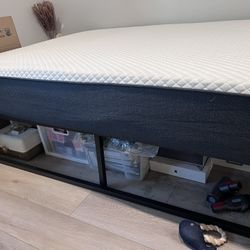 FULL SIZE 8” Bed With 2” Memory Foam topper