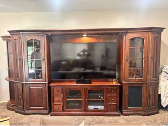 Wall unit