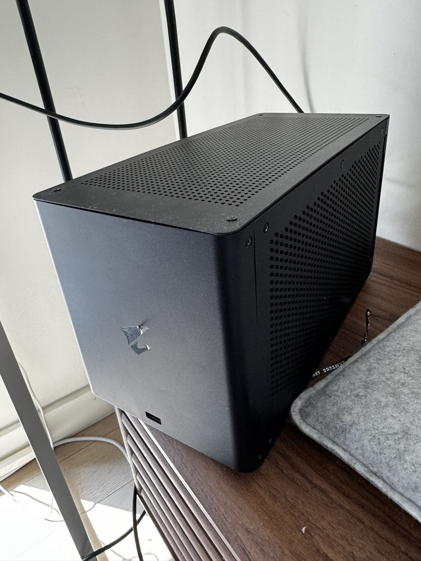 Aorus gaming box (RTX 3080) eGPU for Sale in Los Angeles, CA - OfferUp