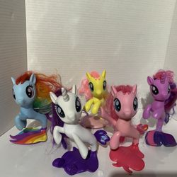 My Little Pony Sea Pony Figures Lot ( COLLECTIBLES ) 