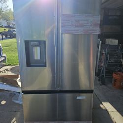 French Door Refrigerator 