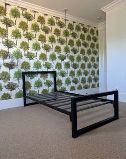 Room & Board Twin Metal Platform Bed Frame – Black