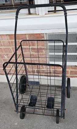 Black Metal Shopping Cart