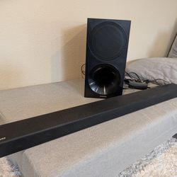 Samsung HW-M550 3.1 Channel 340 Watt Wireless Audio Soundbar (2017 Model)