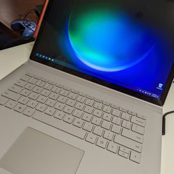 Microsoft Surface Book 2 15in