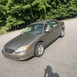 2002 Ford Taurus