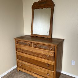 Wood 5 Drawer Dresser with Mirror