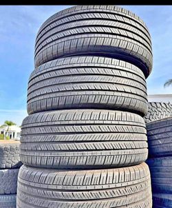 ✅ 235 60 R 18 Goodyear tires en perfectas condiciones de Vida