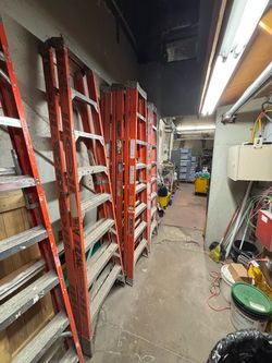8 Foot LouisVille Step ladder for Sale Used