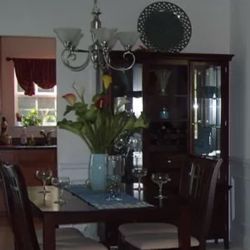 Table 6 Chairs And China Cabinet 