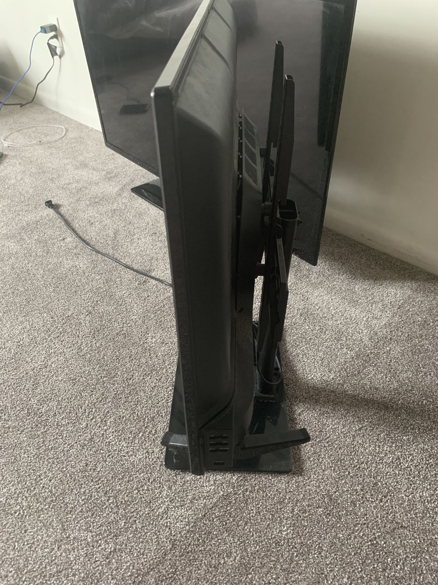 I’m selling my two TVs moving