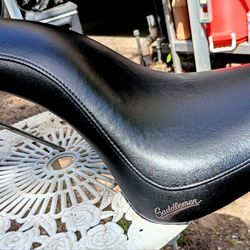 Saddleman low profile seat