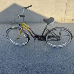 Schwinn 3 Speed Beach Cruiser Bike 