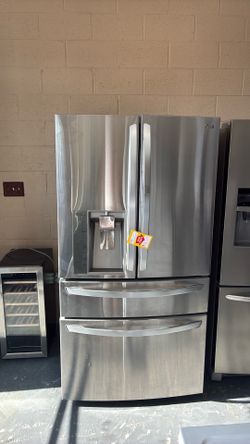 Nice like new LG stailenss steel refrigerator